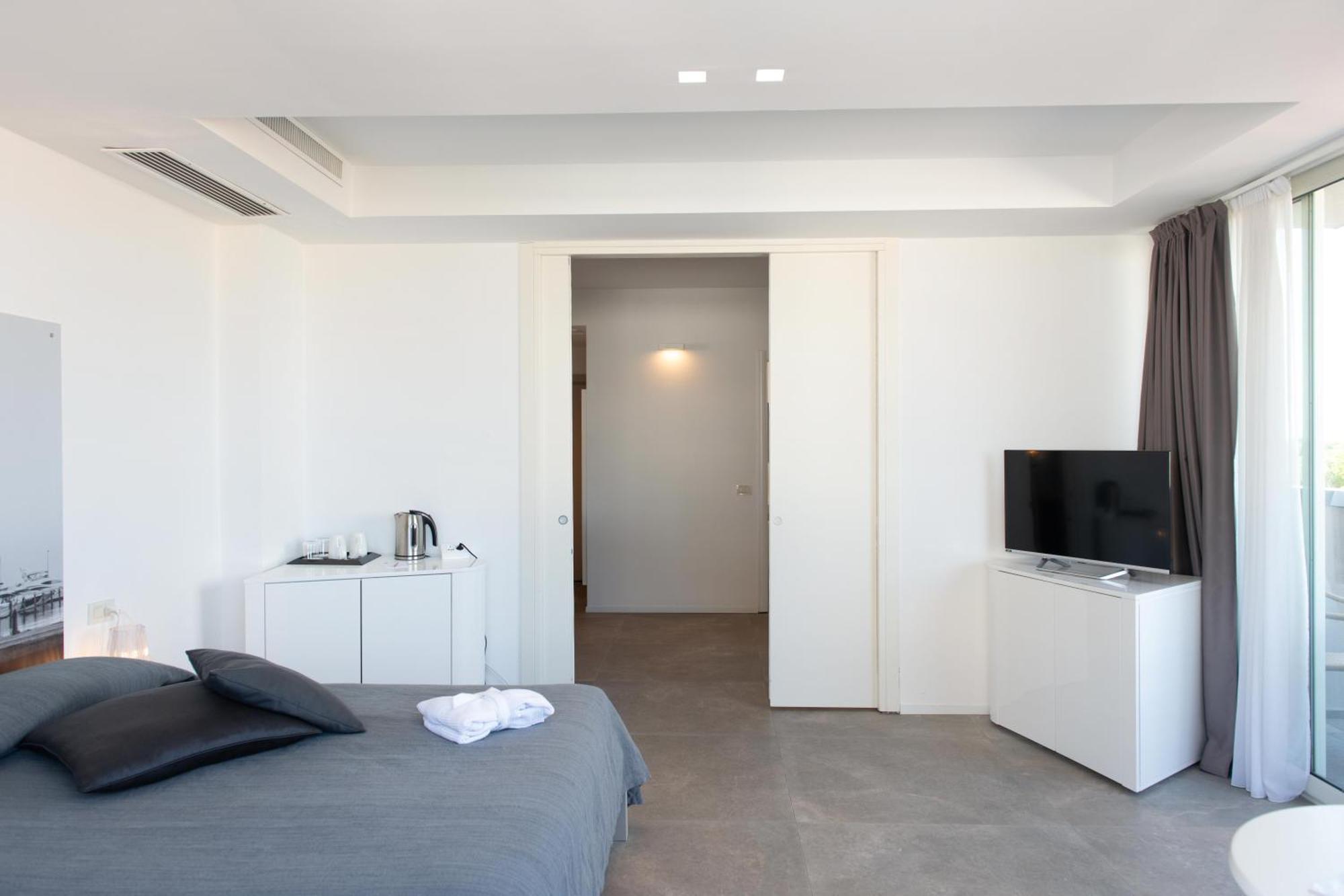 Perla Verde Hotel Milano Marittima Bagian luar foto