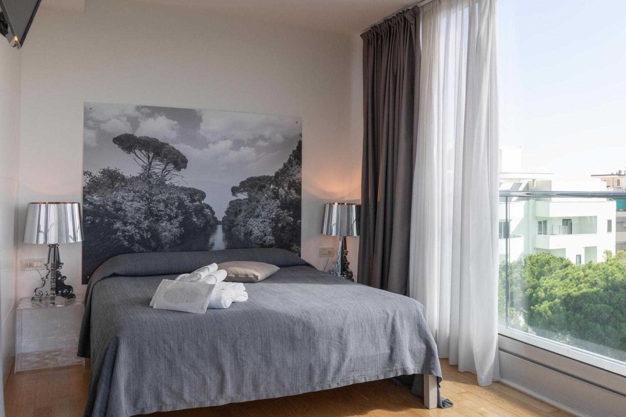 Perla Verde Hotel Milano Marittima Bagian luar foto