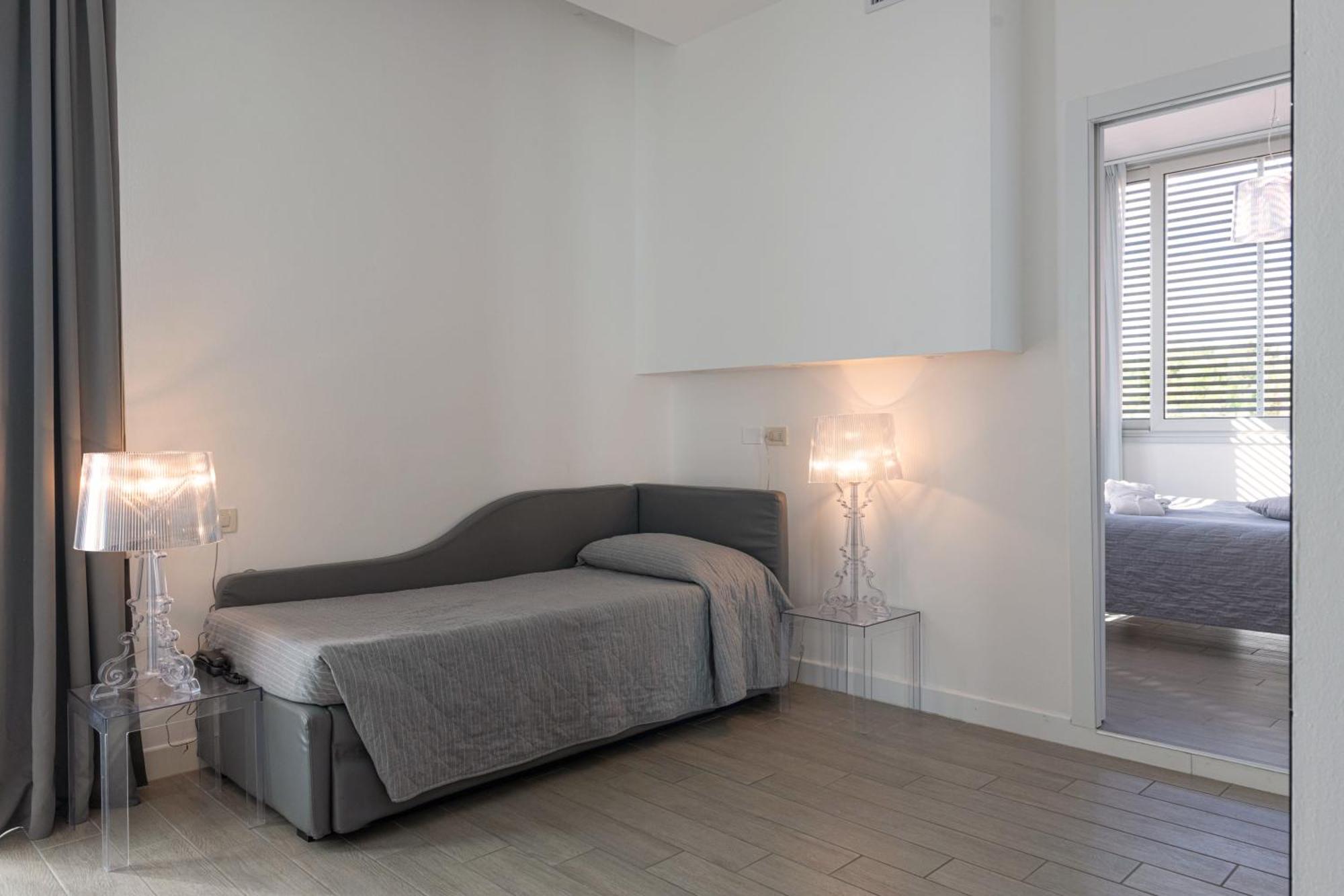 Perla Verde Hotel Milano Marittima Bagian luar foto