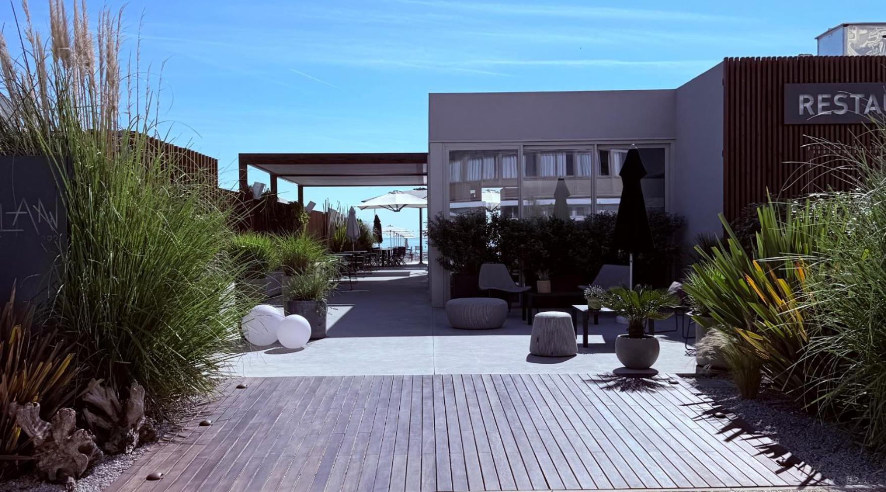 Perla Verde Hotel Milano Marittima Bagian luar foto